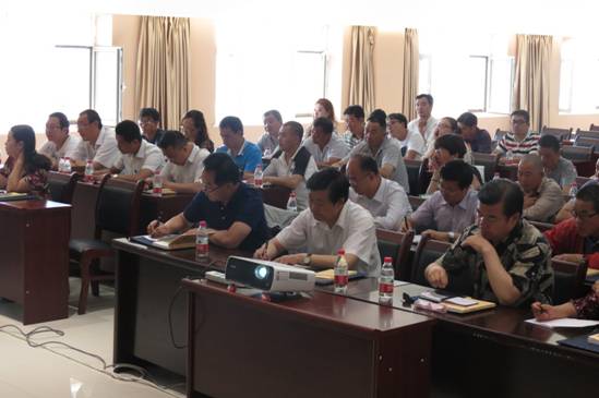 加強(qiáng)業(yè)務(wù)培訓(xùn)，提升工作能力
